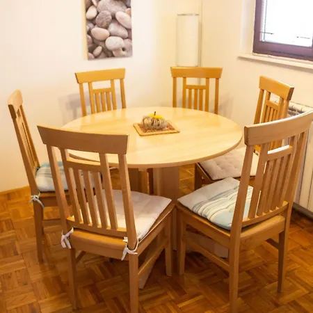 Spacious In شقة *